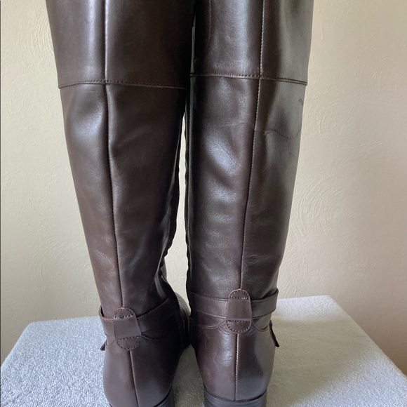 Lauren Ralph Lauren Sahara riding boots. - Picture 5 of 8